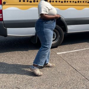 Madewell Slim Wide-Leg Crop Jeans in Reggie Wash / Size 32